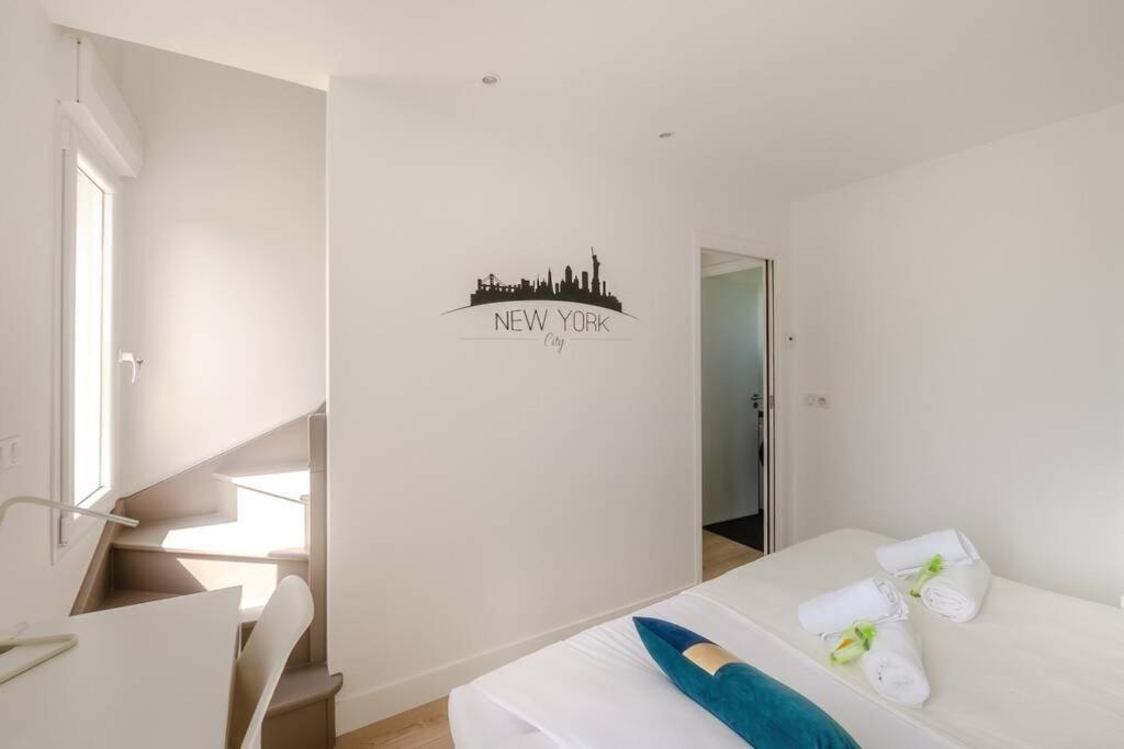 New York House Apartman Villejust Kültér fotó